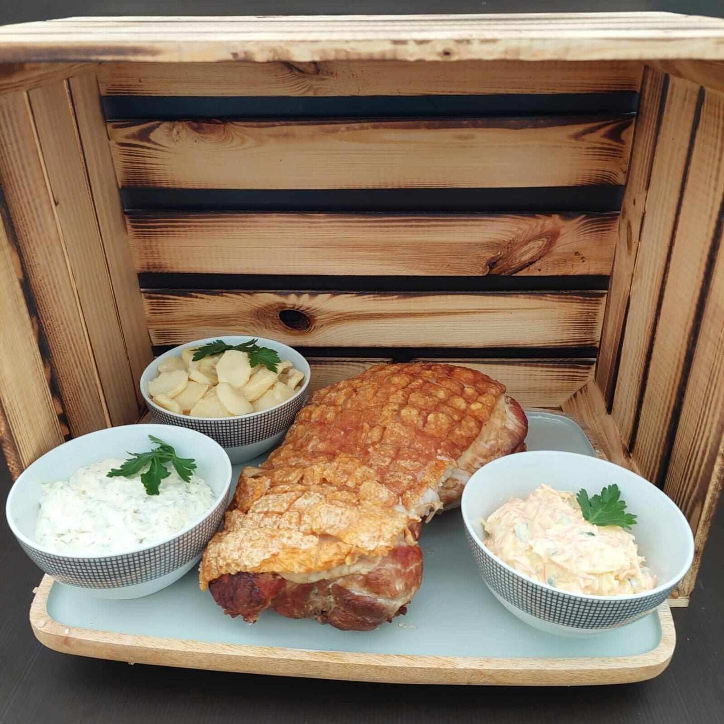 Prager Schinken (vorgebraten) mit Beilagen
